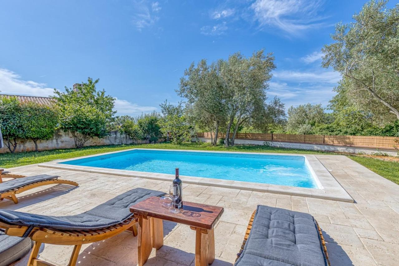 Villa Agatta With Private Pool Smoljanci Εξωτερικό φωτογραφία